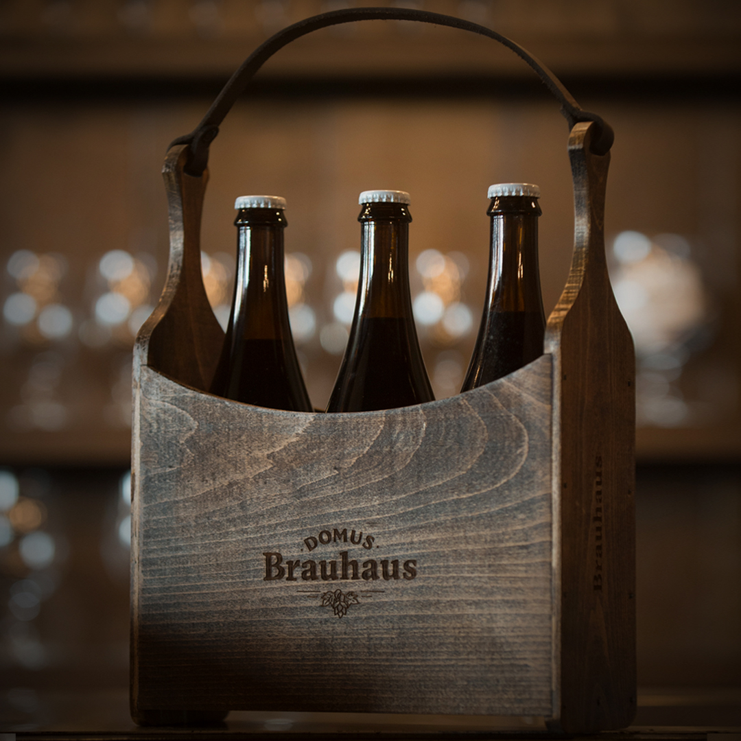 DOMUS Brauhaus wooden beer crate 3 beerbottles inside